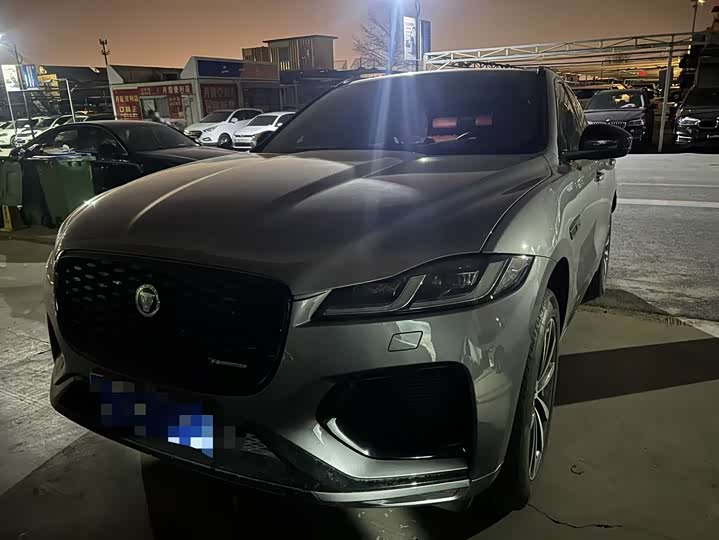 Фото 1 - Jaguar F-Pace