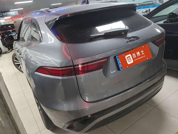 Фото 5 - Jaguar F-Pace