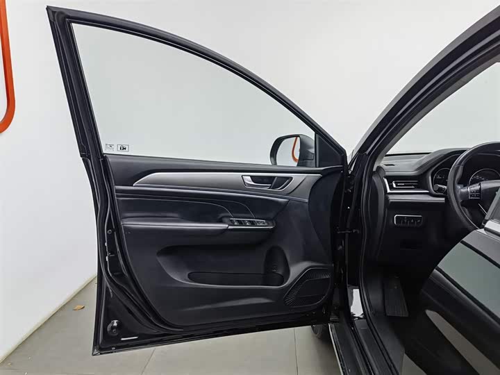 Фото 8 - Haval M6