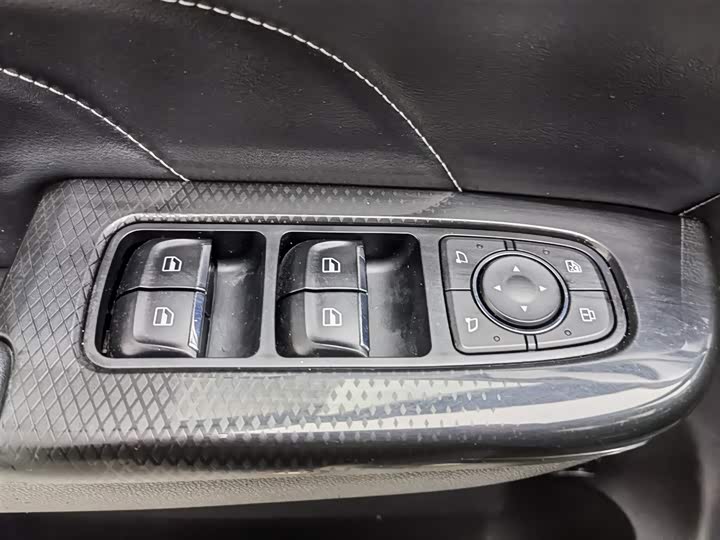 Фото 9 - Haval M6