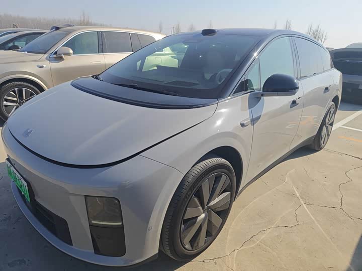 Фото 1 - LiXiang i6