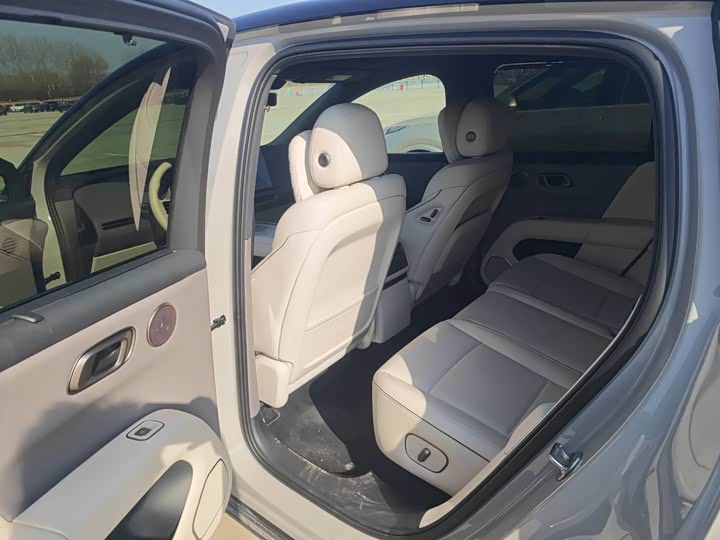 Фото 8 - LiXiang i6