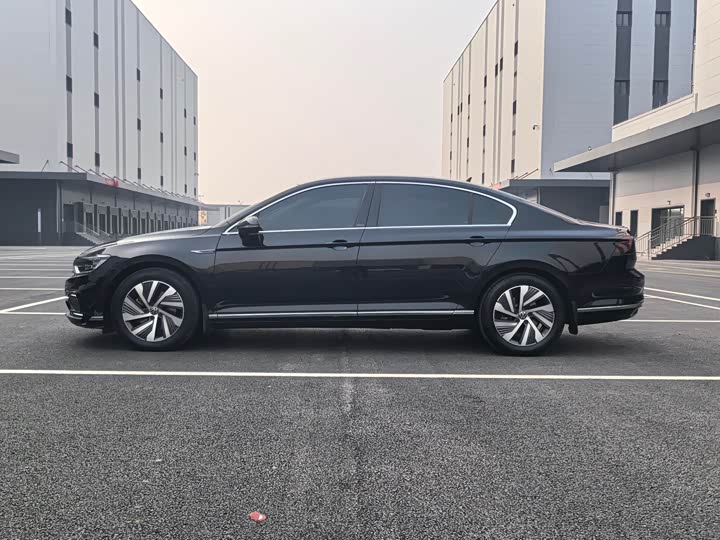 Фото 5 - Volkswagen Magotan GTE Hybrid