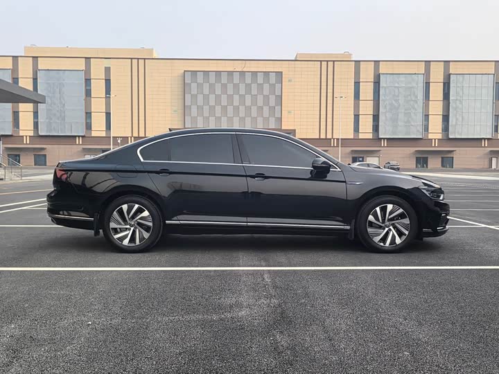 Фото 6 - Volkswagen Magotan GTE Hybrid