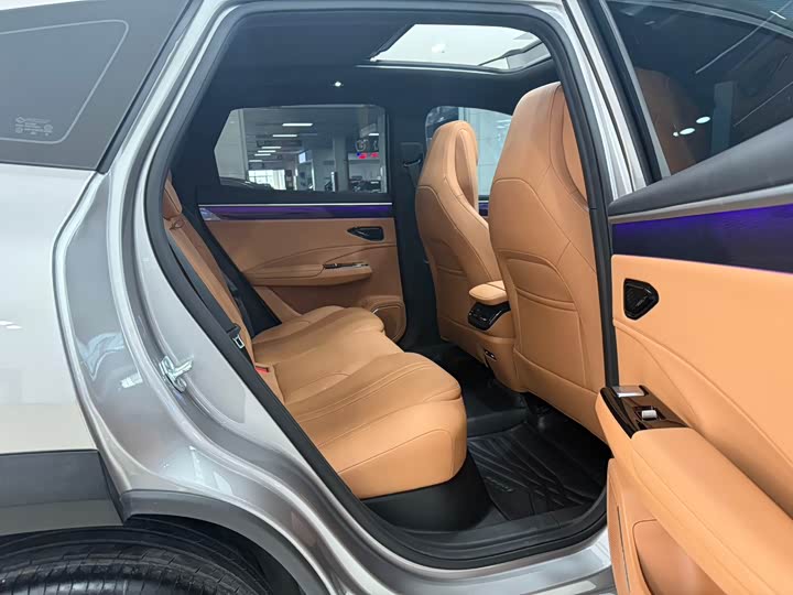 Фото 9 - Geely Galaxy L7