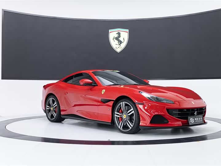Фото 3 - Ferrari Portofino