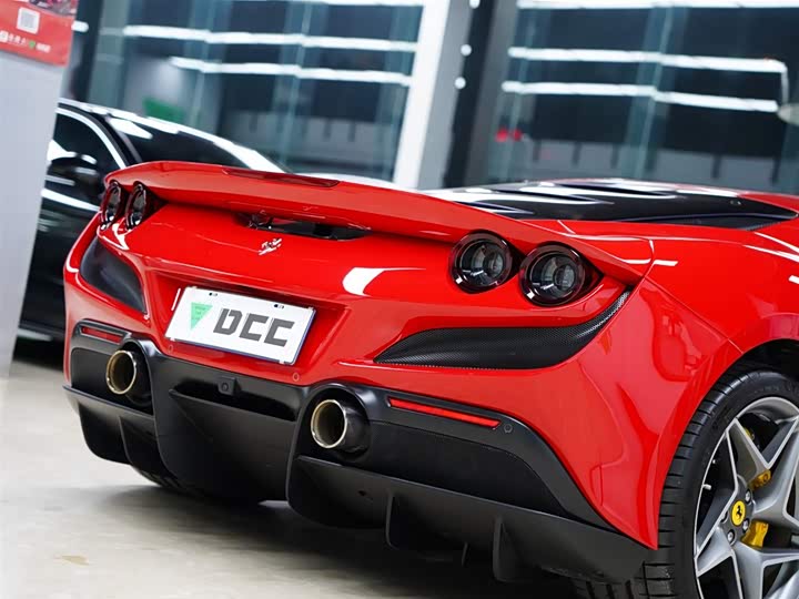 Photo 6 - Ferrari F8