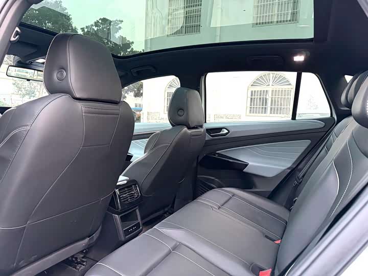 Фото 5 - Volkswagen ID.4 X