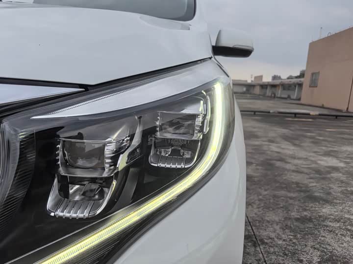 Photo 5 - GAC Trumpchi M8