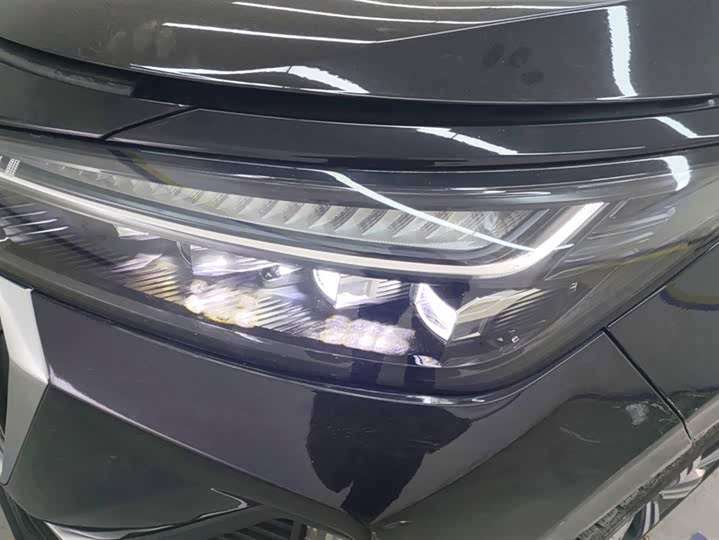 Фото 5 - Exeed VX