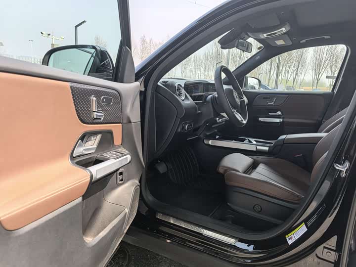 Фото 6 - Mercedes-Benz GLB-Class