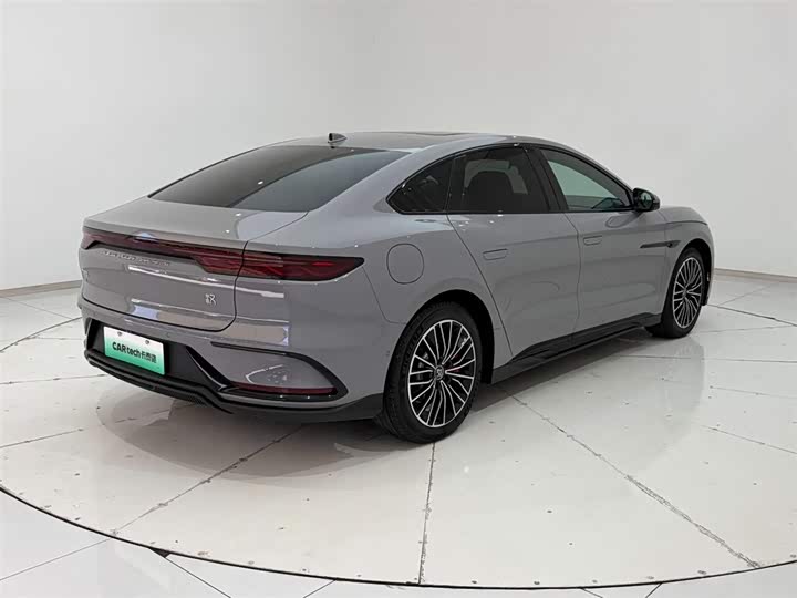 Фото 8 - BYD Han