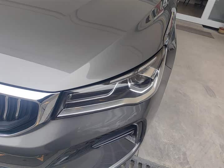 Фото 5 - Geely Emgrand