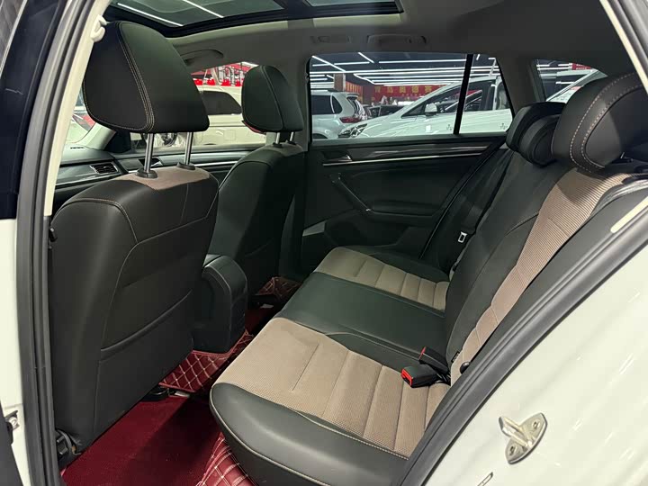 Фото 5 - Volkswagen C-Trek