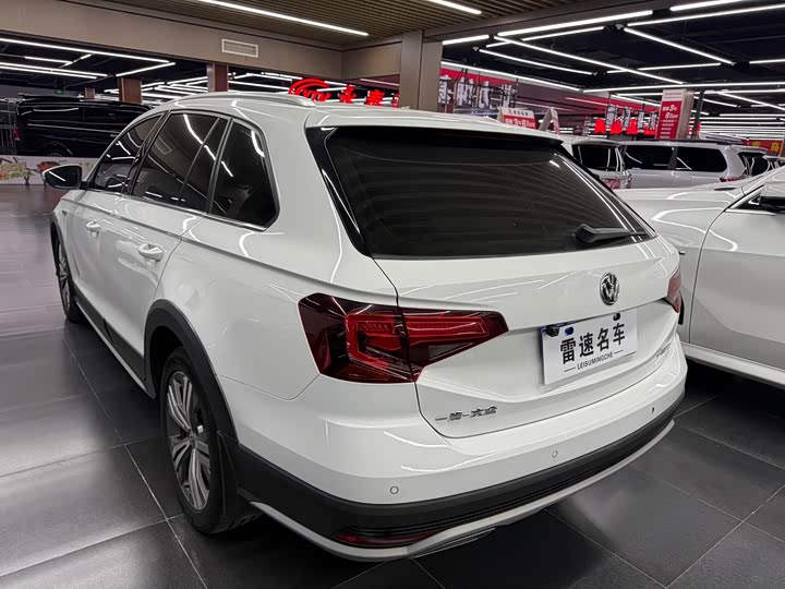 Фото 9 - Volkswagen C-Trek