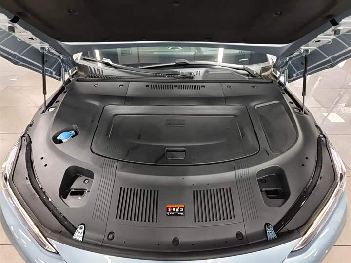 Фото 5 - Geely Galaxy E8