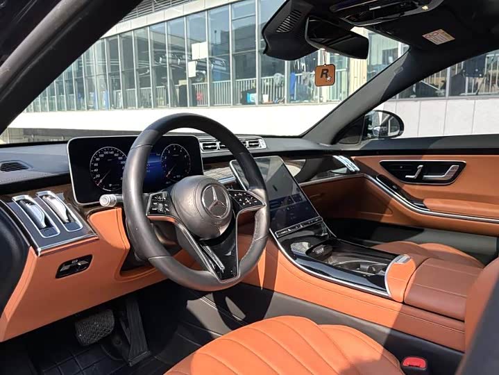 Фото 4 - Mercedes-Benz S-Class