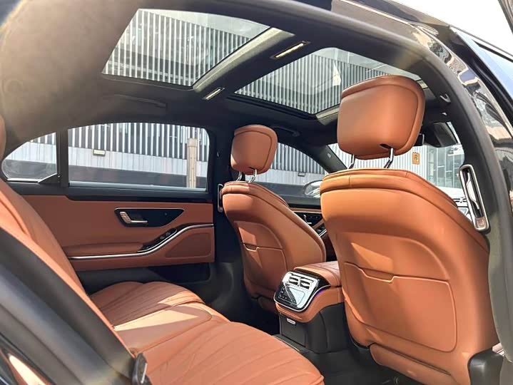 Фото 6 - Mercedes-Benz S-Class