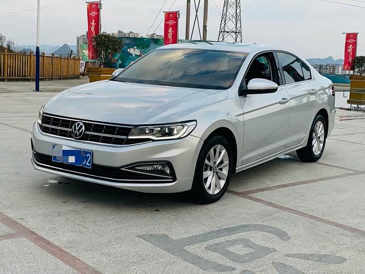 Фото 1 - Volkswagen Bora