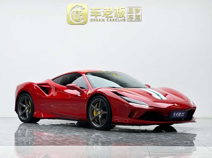 Photo 3 - Ferrari F8