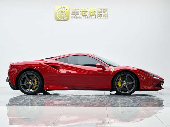 Photo 7 - Ferrari F8