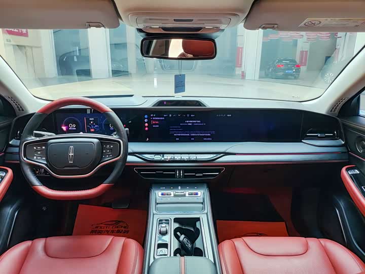 Photo 6 - Lincoln Z (Zephyr)