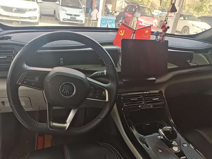 Фото 9 - BYD Qin Plus