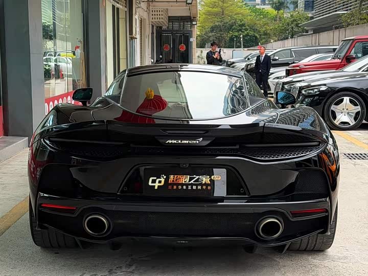 Фото 6 - McLaren GT