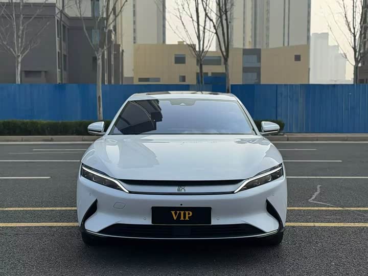 Фото 2 - BYD Han