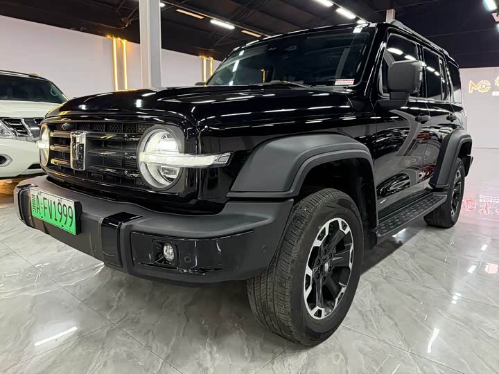 Фото 2 - Tank 300 Hybrid