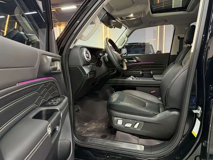 Фото 7 - Tank 300 Hybrid