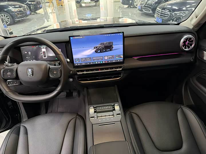 Фото 9 - Tank 300 Hybrid