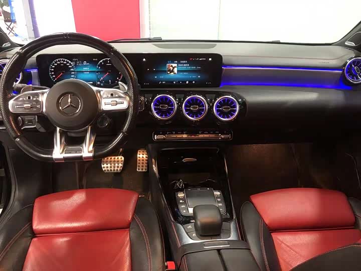 Фото 4 - Mercedes-Benz A-Class AMG