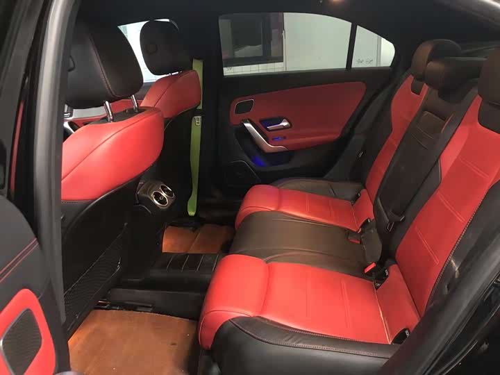 Фото 8 - Mercedes-Benz A-Class AMG