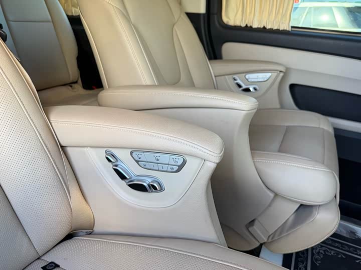 Фото 9 - Mercedes-Benz Vito