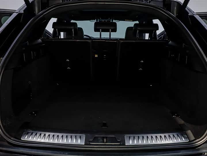 Фото 5 - Land Rover Range Rover Velar