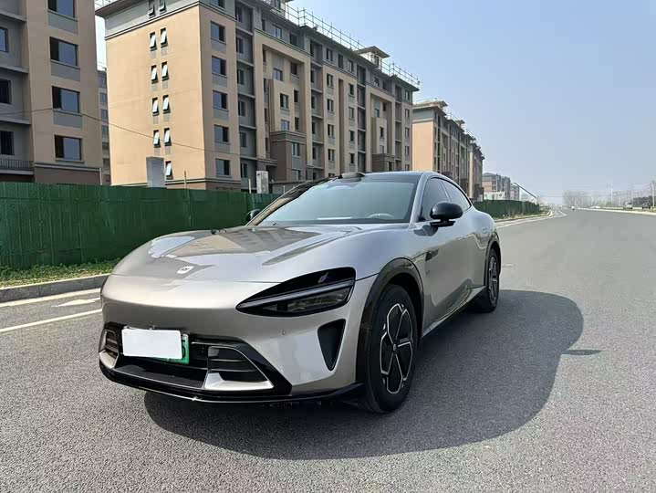 Фото 1 - Xiaomi YU7