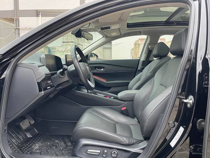 Фото 6 - Honda Accord