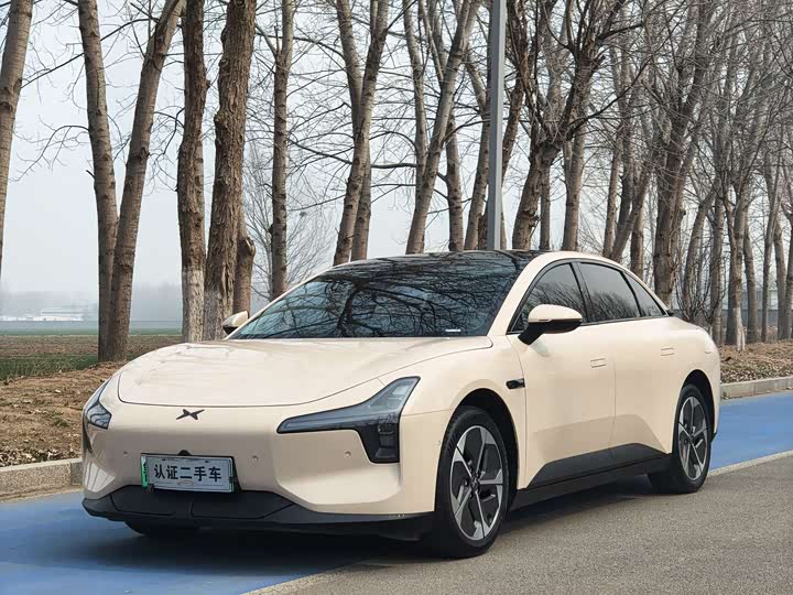 Фото 1 - XPeng Mona M03