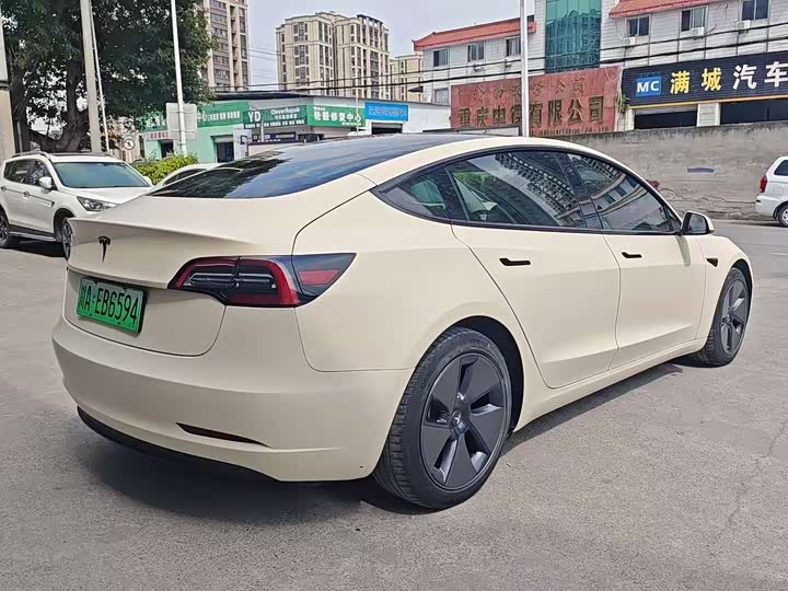 Photo 6 - Tesla Model 3