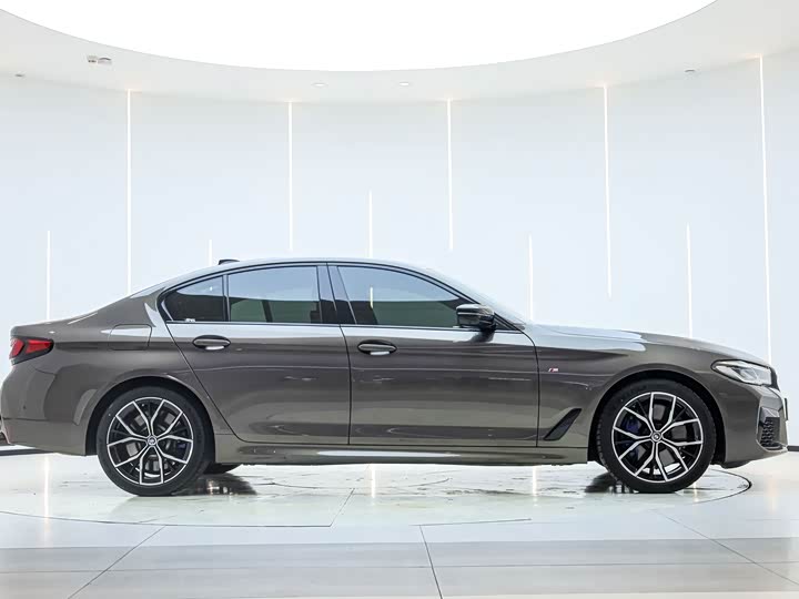 Фото 4 - BMW 5 Series