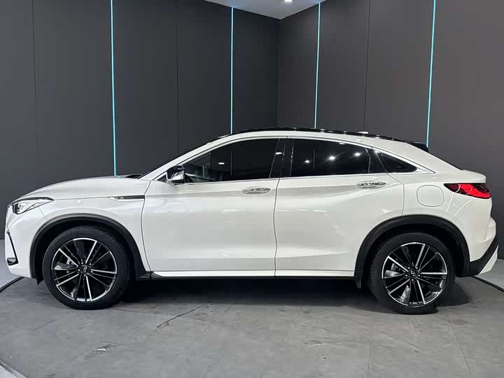 Фото 4 - Infiniti QX55