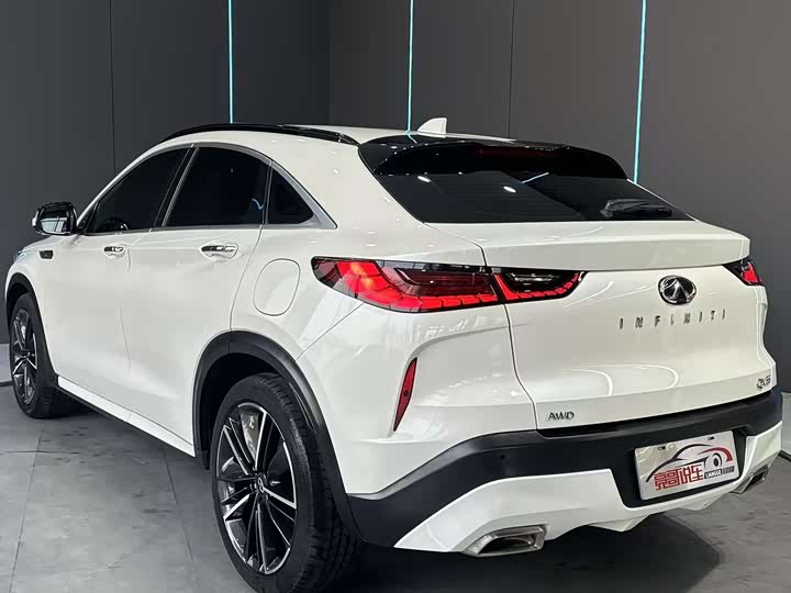 Фото 8 - Infiniti QX55
