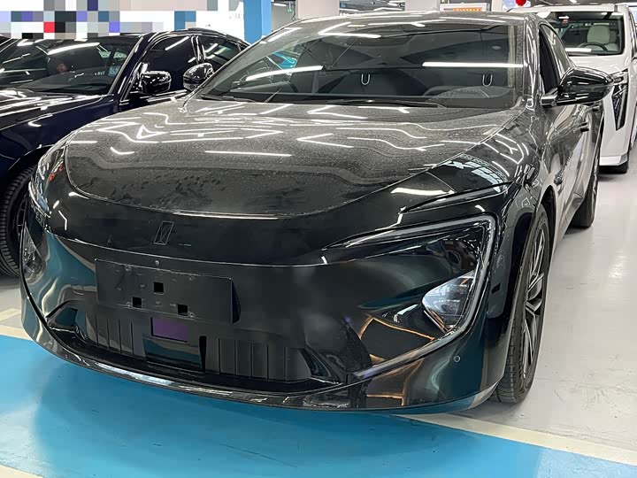 Фото 1 - Avatr 12