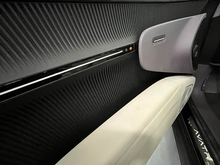 Фото 8 - Avatr 12