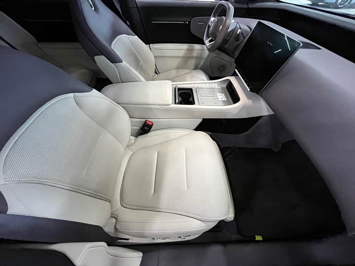 Фото 9 - Avatr 12