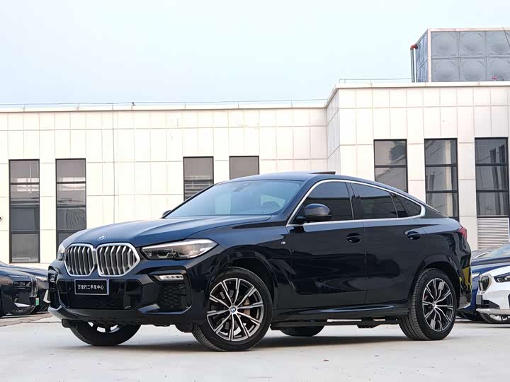 Фото 2 - BMW X6