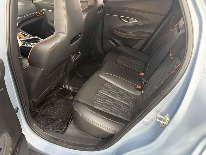 Фото 9 - Changan UNI-T