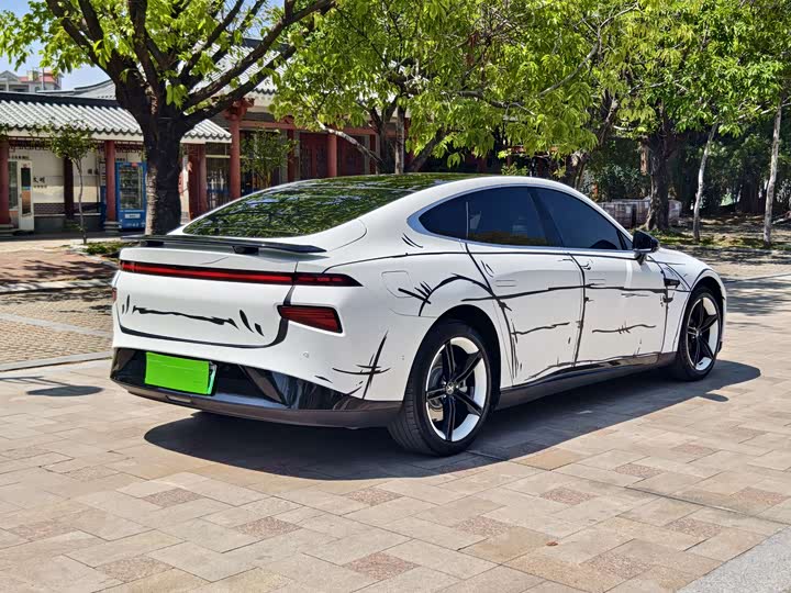 Фото 6 - XPeng P7