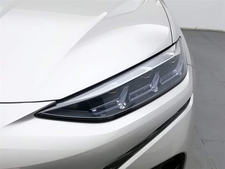 Фото 7 - Denza N7